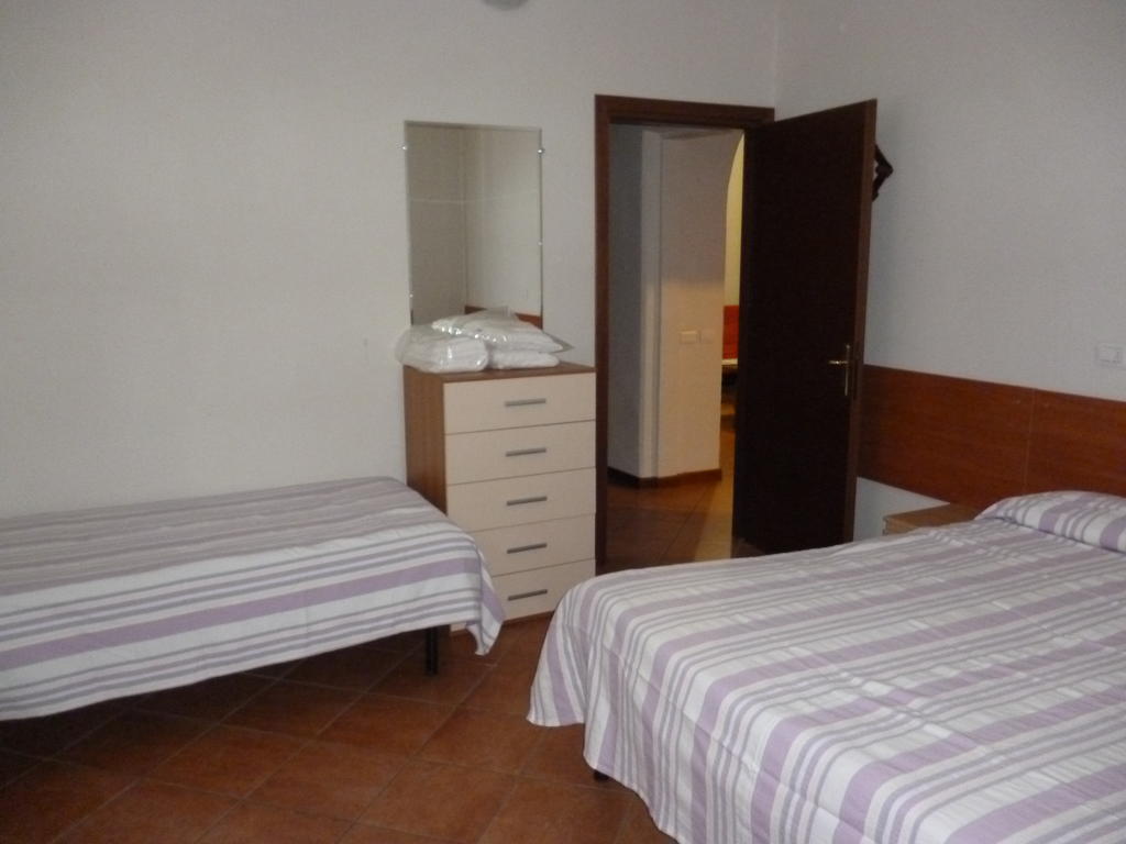Hotel 27 Aprile Florenz Zimmer foto